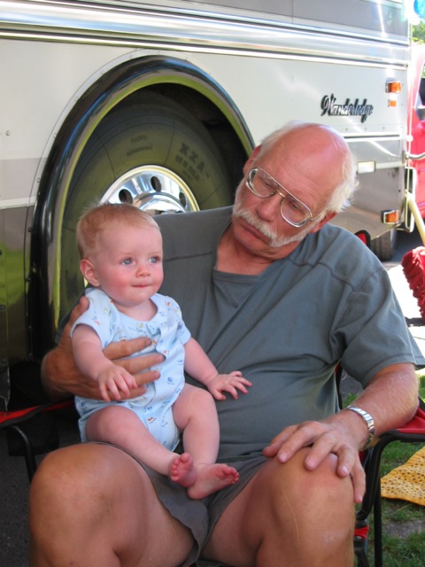 Xander and Grampa hangin' out